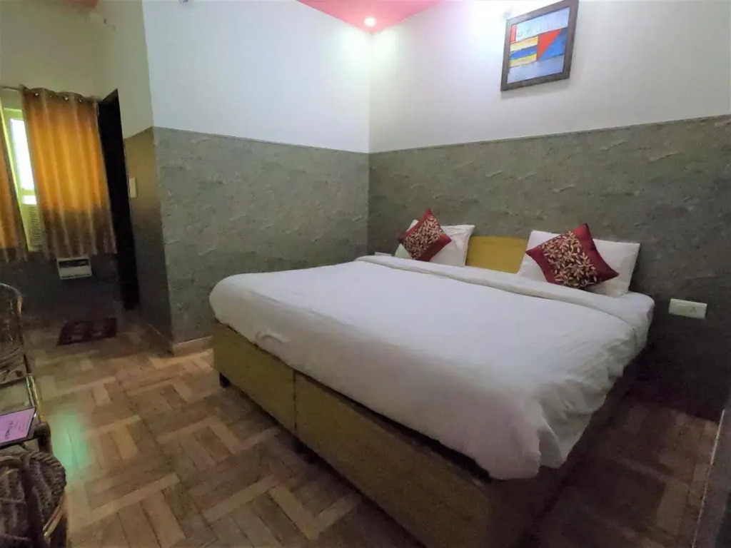PerfectStayz Value Hills Tapovan