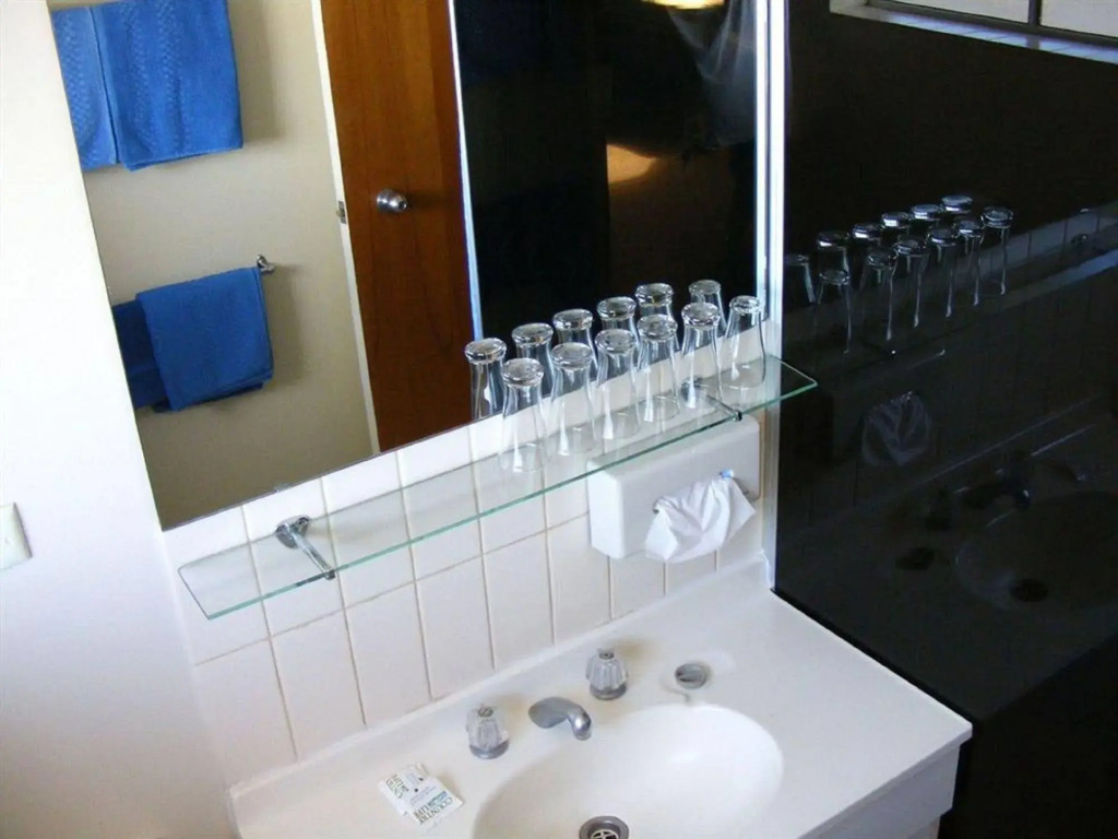 The Waratah Hotel