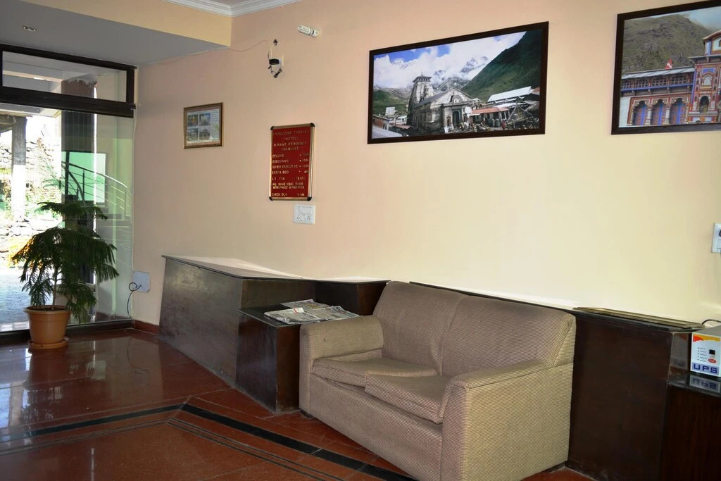 Fabhotel Burans Residency