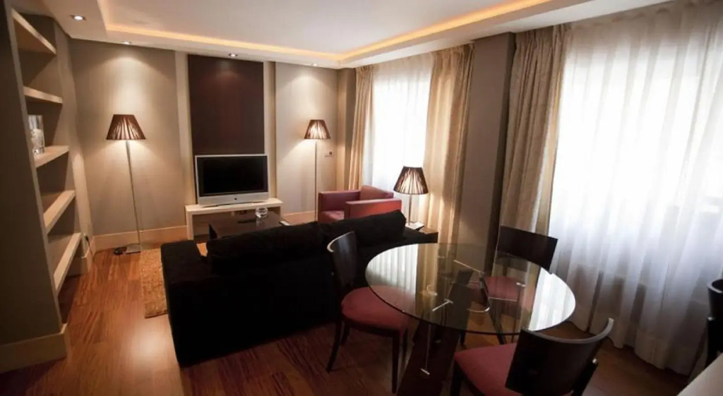 Washington Parquesol Suites & Hotel