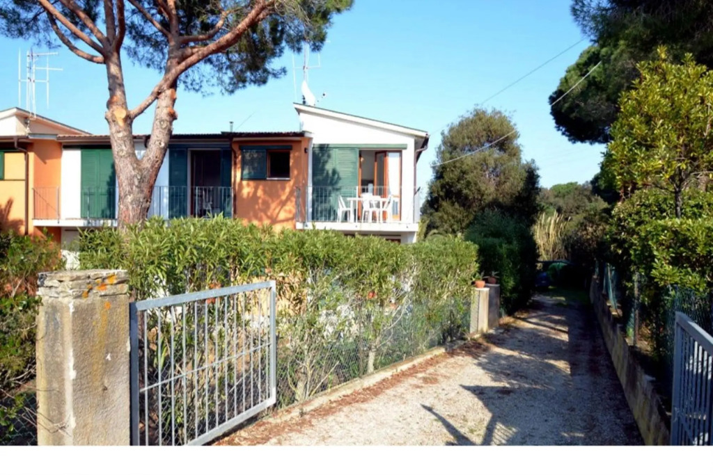 Two roomaApartment in four-family villa.-CALANCHIOLE 1