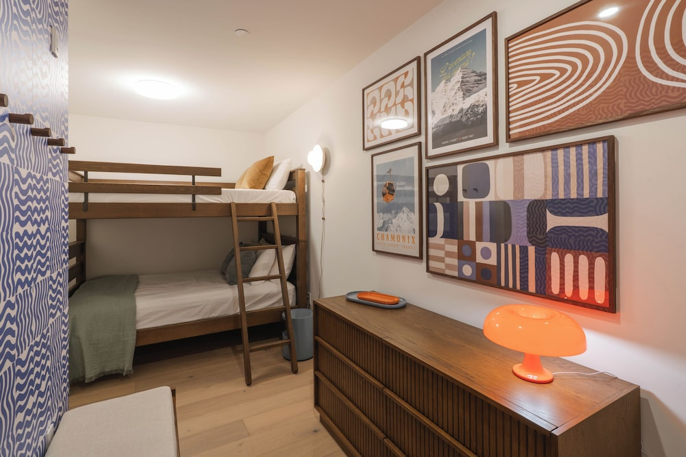 That 70s Chalet