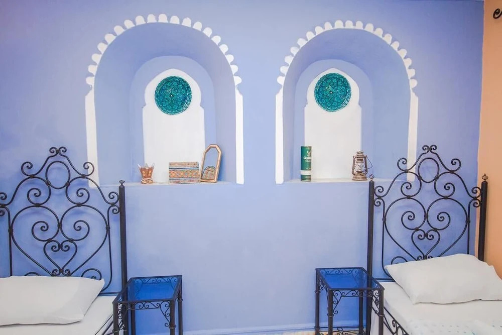 DAR NOKHBA INN