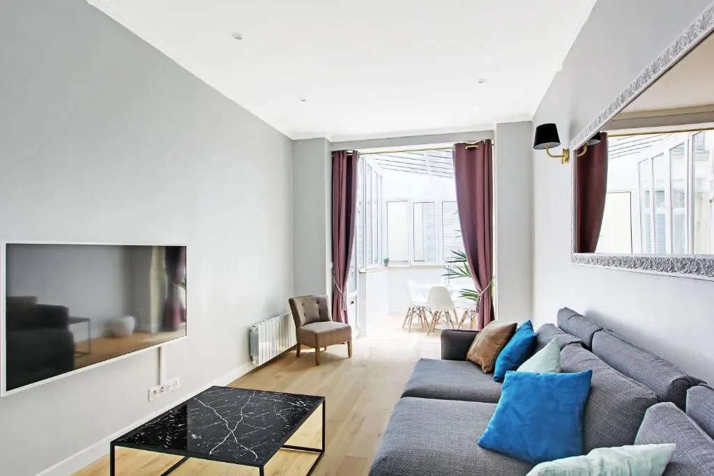 Pick a Flat's Apartment in le Marais - rue Vieille du Temple