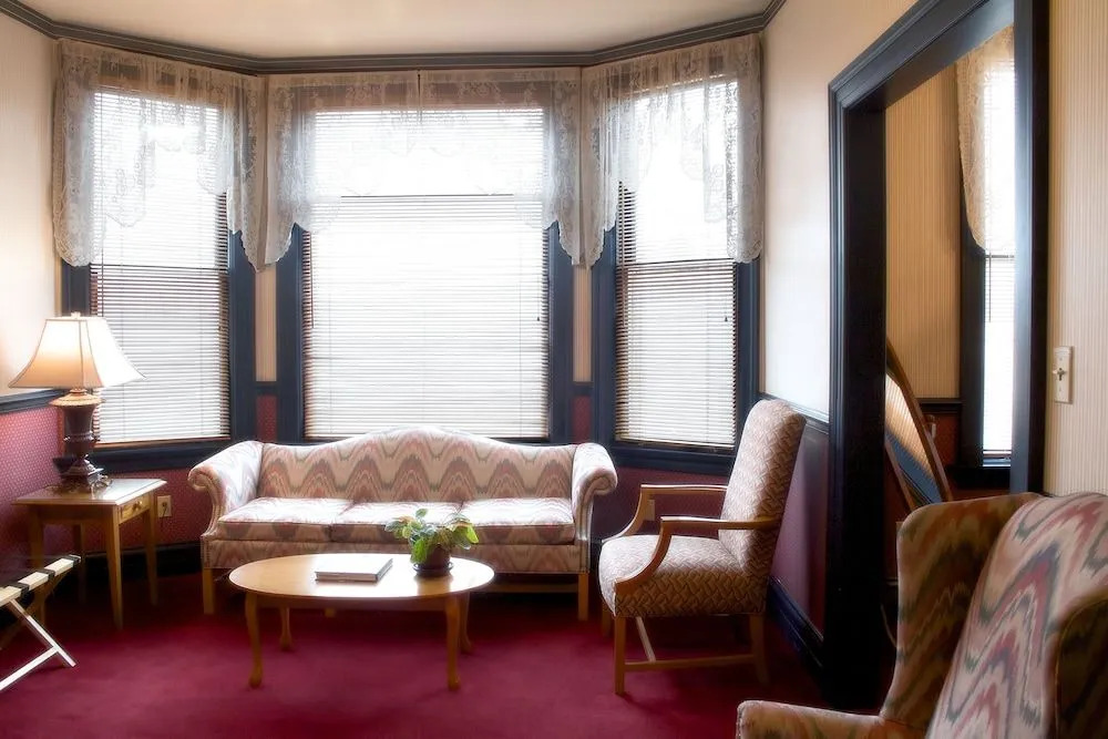 The Audubon Inn LLC