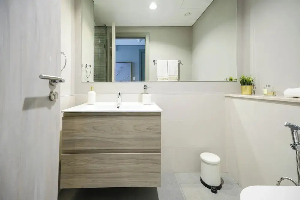 KeyRock Living - Lakeview Luxury in Zada Tower