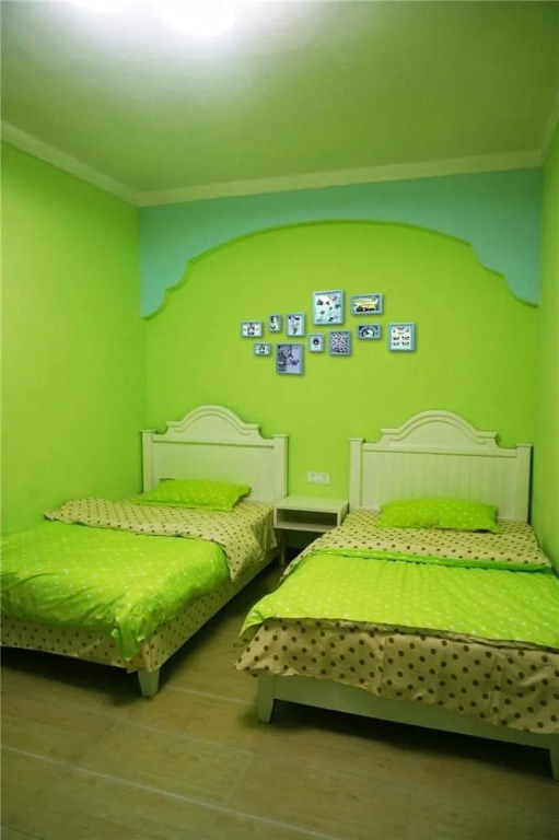 Fenghuang Encounter Time Inn