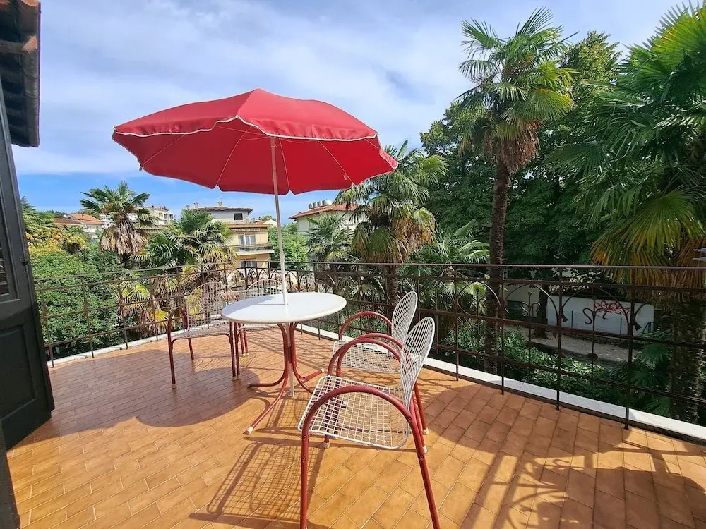 Secluded Lovran Apartment With Balcony and Patio