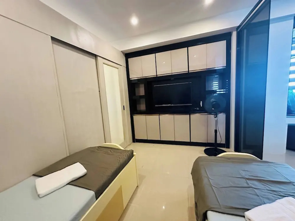 Quaint 2BR Connected Apartment in Pasay City - Perfect for Families Front of MOA