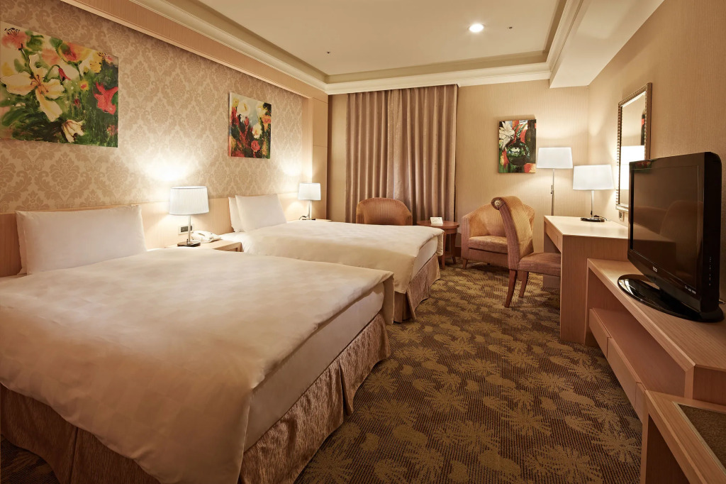 E-DA Skylark Hotel