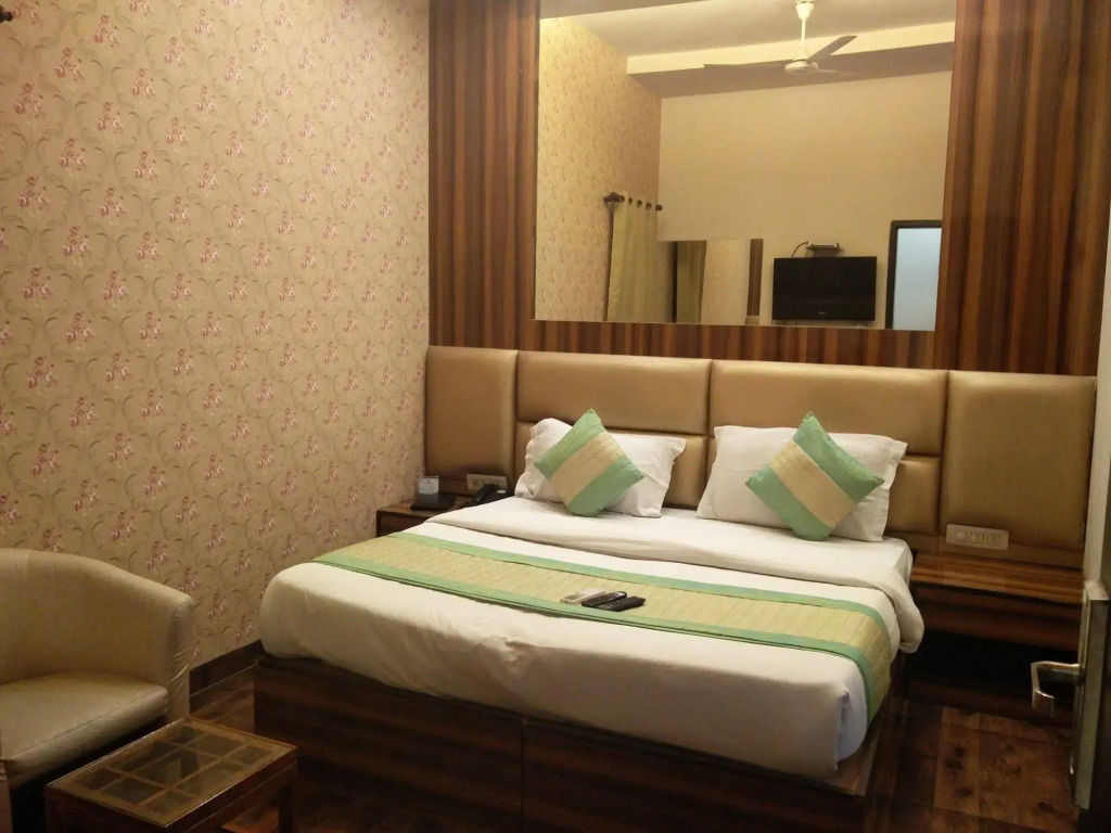 Rupam Hotel - Air Purified comfort