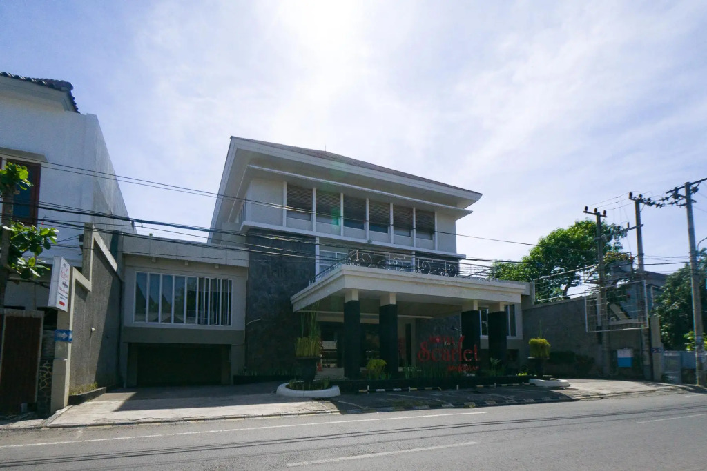 RedDoorz Plus near Universitas Negeri Makassar 2