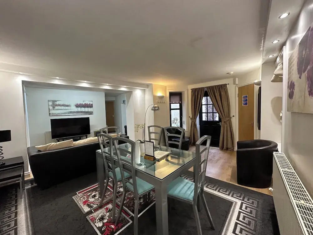 The Carltons Holiday Suites