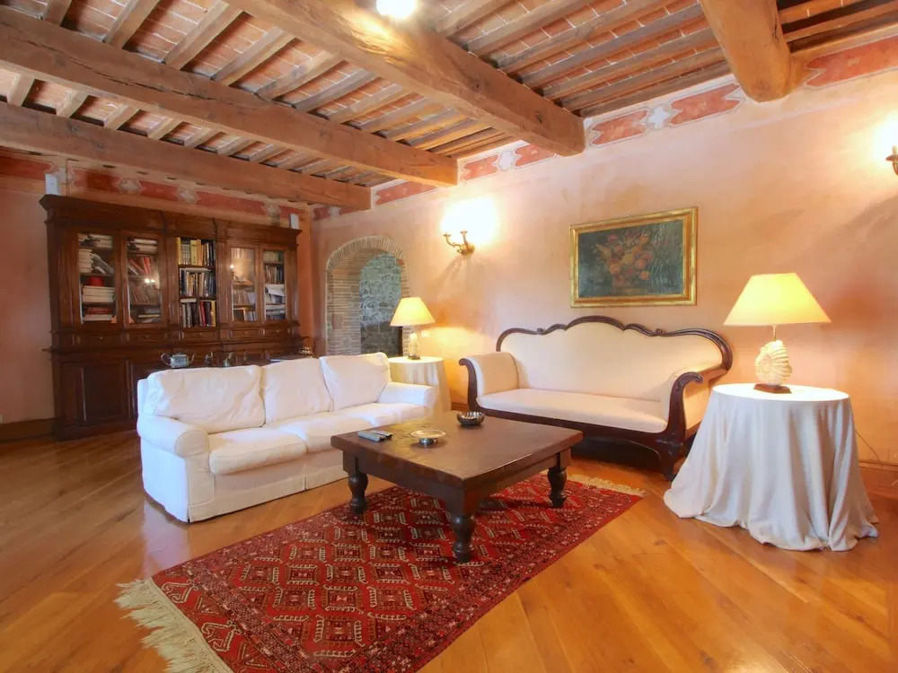 Villa in San Venanzo with Pool and Sauna