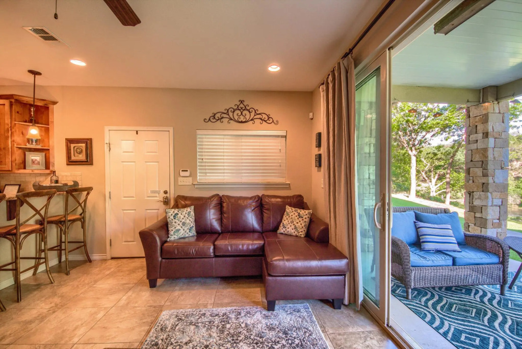 Rio Vida RG 104 in Canyon Lake
