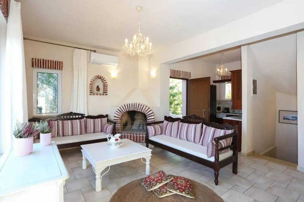 Listaros Luxurios Country Villas