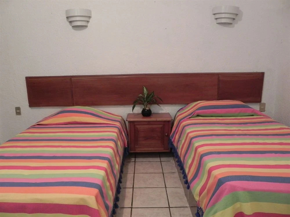 Hotel Revolucion