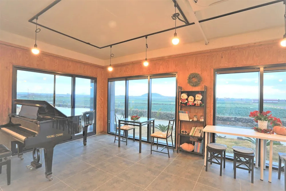 Jeju gosanirang pension
