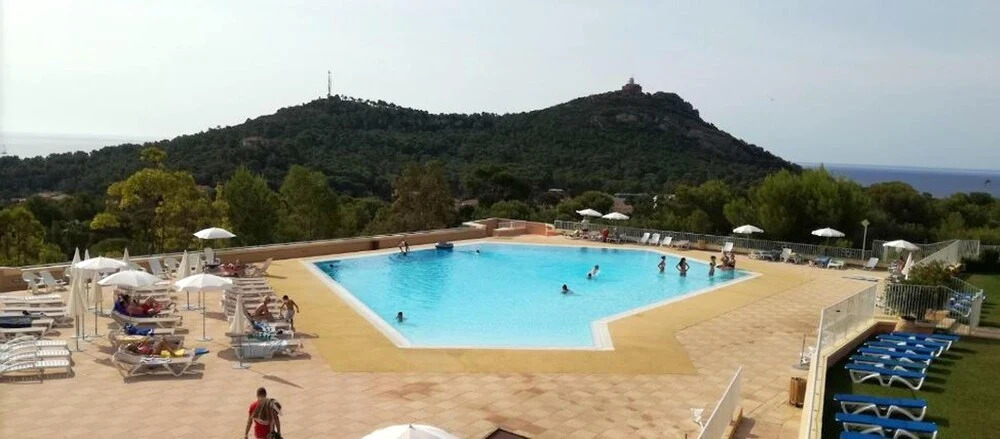 Apartment With one Bedroom in Agay, With Wonderful sea View, Pool Acce