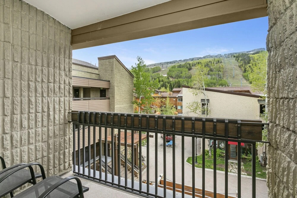 401 Vail21 Condos 2 Bedroom Condo by RedAwning