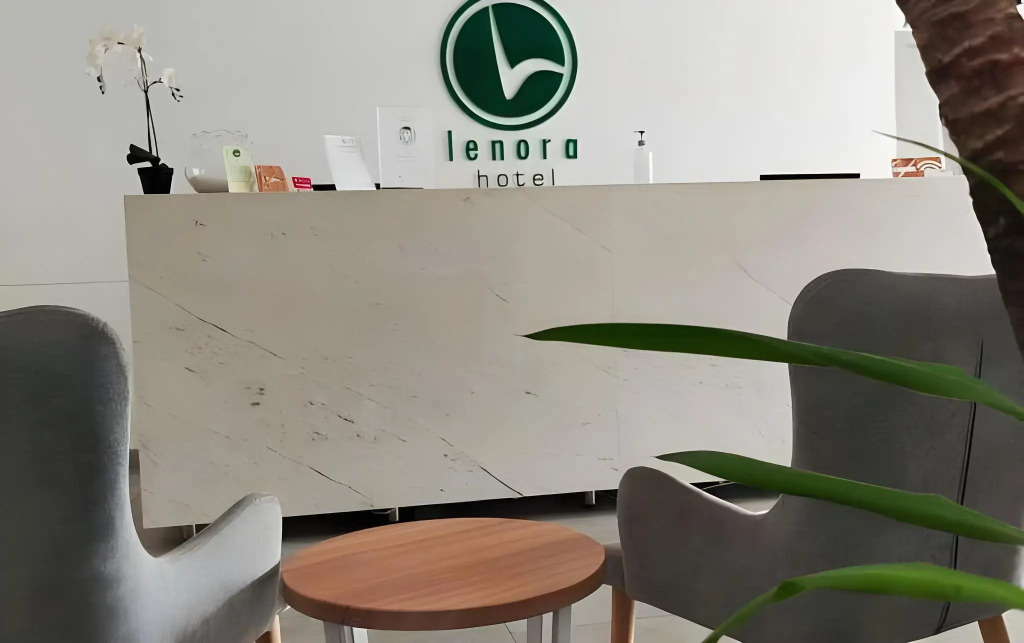 Lenora Hotel