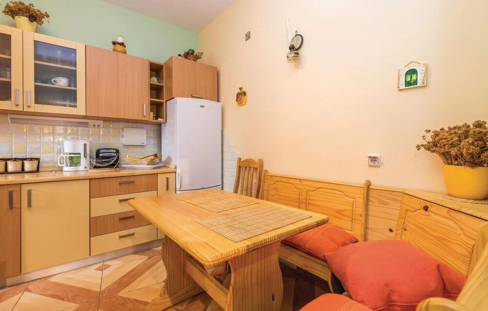 Cozy Home In Crikvenica With Wifi