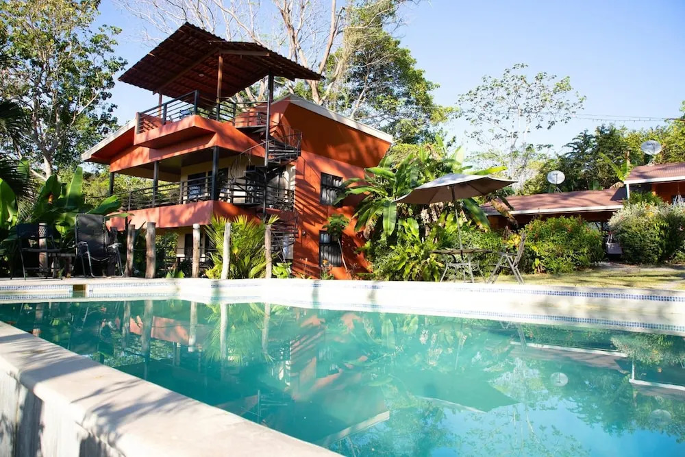 Jungle Lodge at Wild Sun Rescue Center