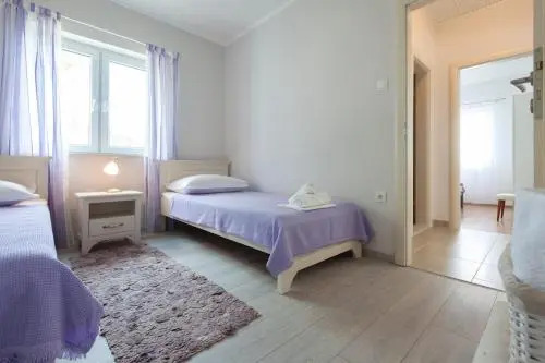 ctbv103 Holiday home with private pool Wi Fi internet access air condition in Baška Voda Makarska