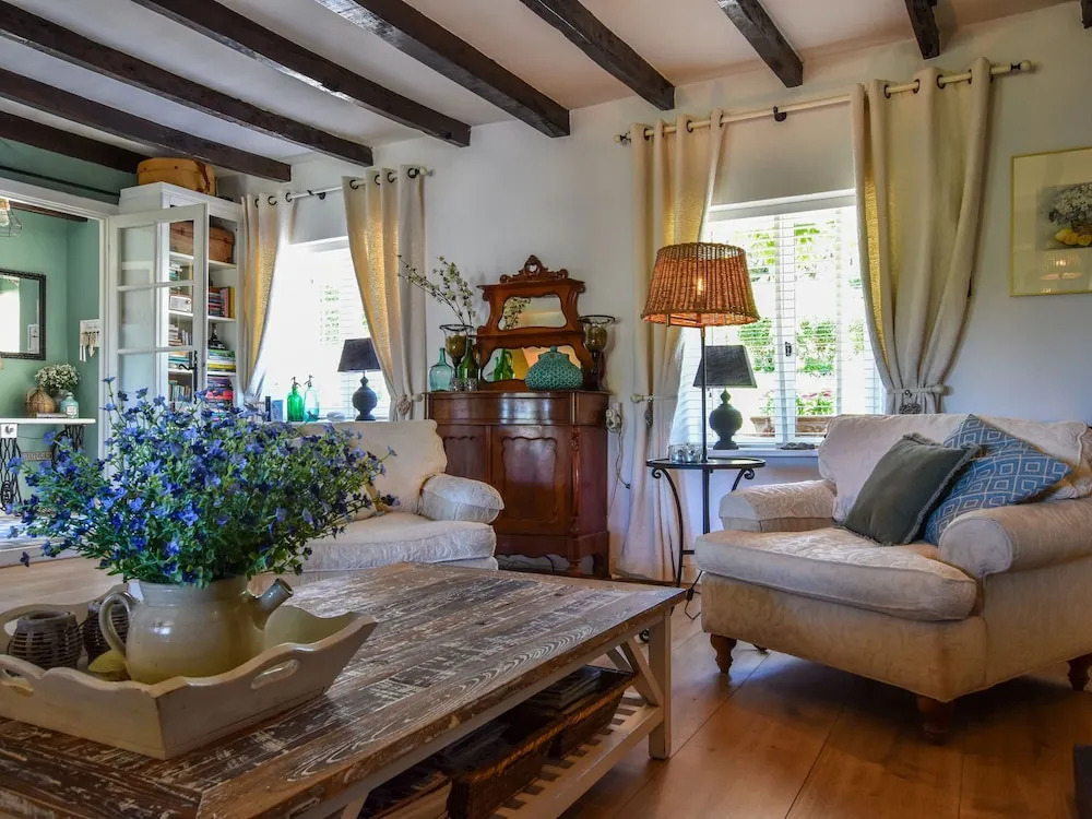 Renovated house with private swimming pool, close to Villefranche-du-Périgord.