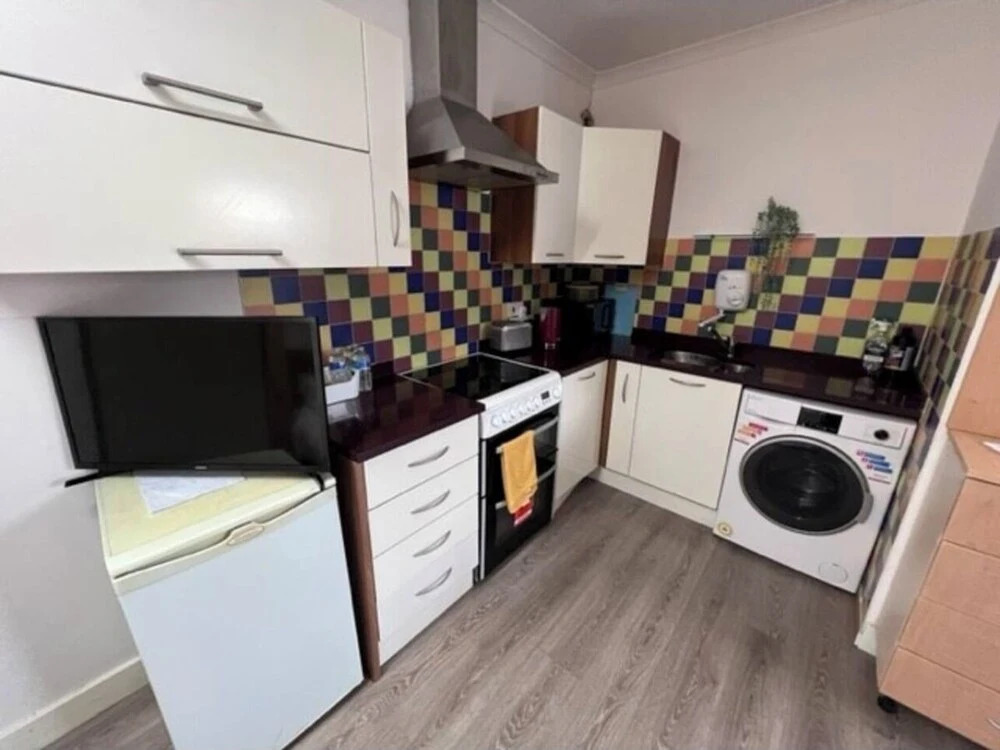 Inviting 1-bed Apartment in Ilford