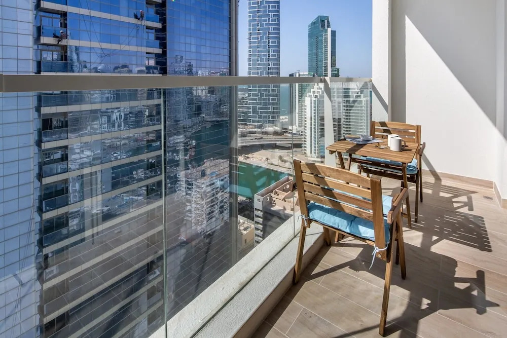 Ultramodern Studio With Sublime Decors in Dubai Marina