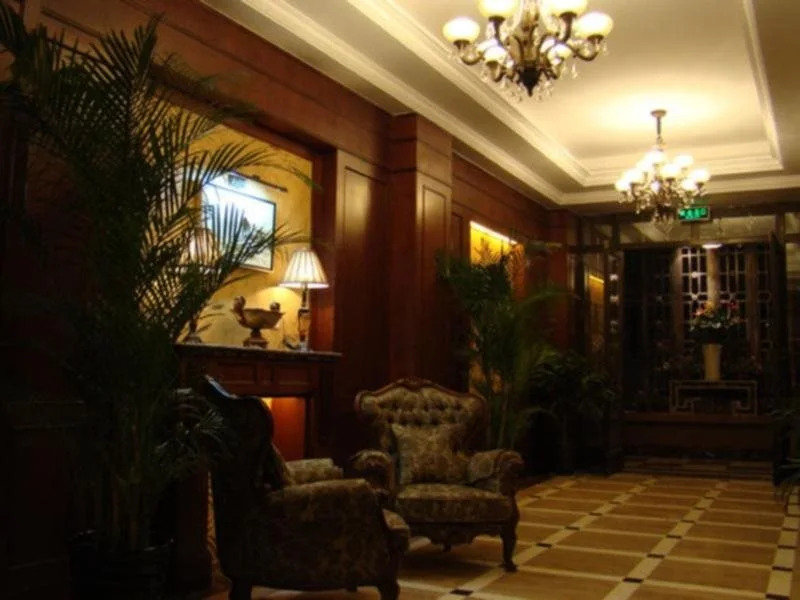 Linjiang Hotel