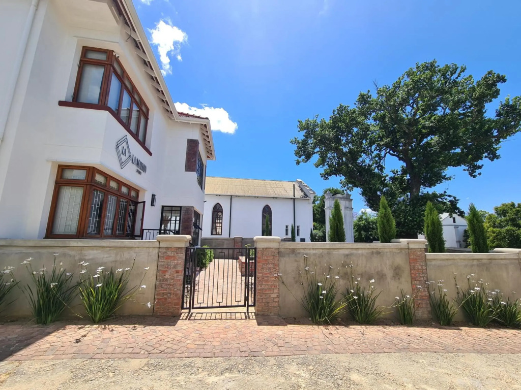 La Maison On Main Self-Catering Villa