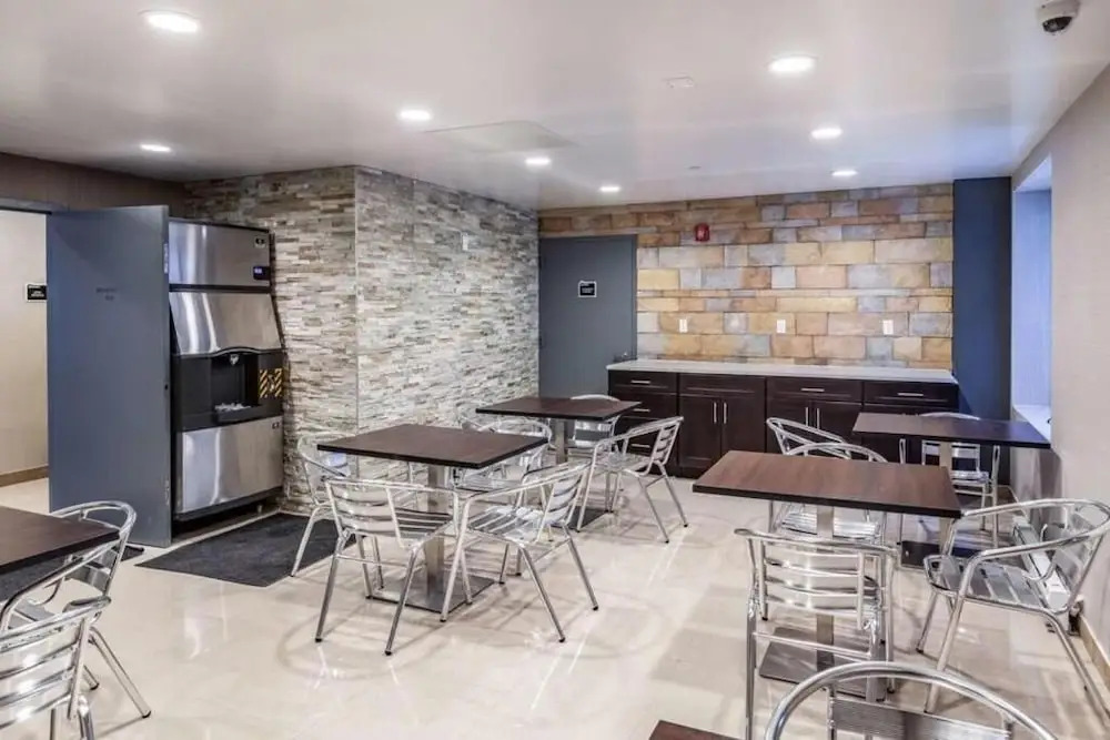 Umbrella Hotel Brooklyn - Newly Renovated