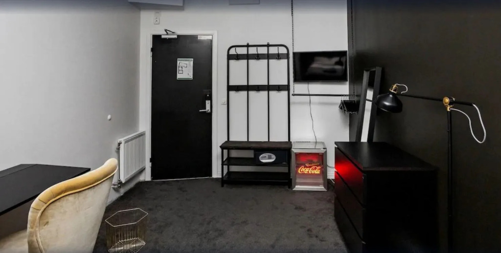 Eight Rooms