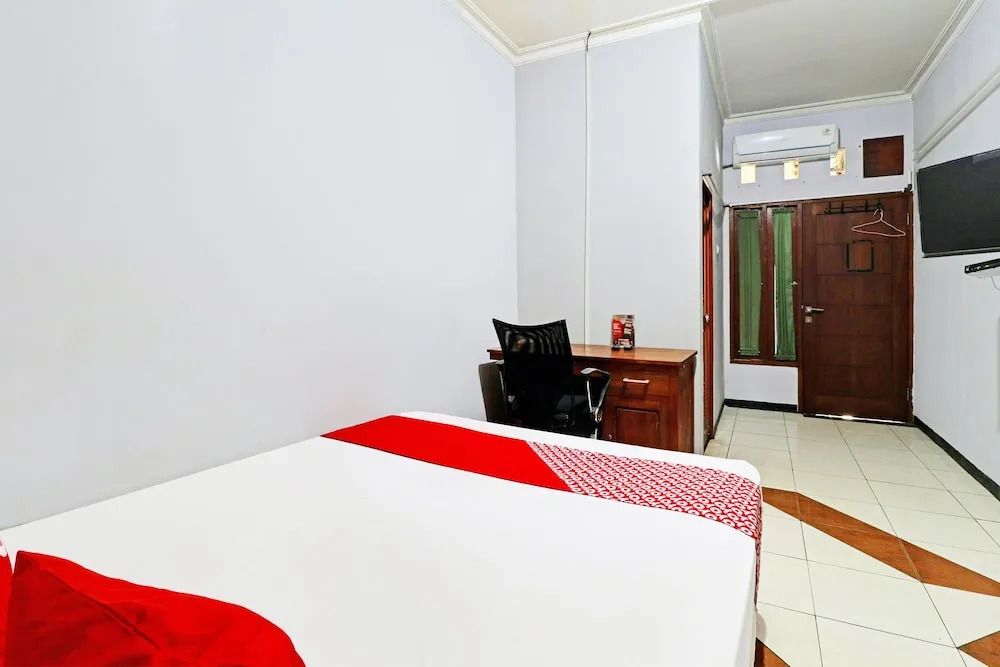 OYO Life 92127 Skyland Pasteur