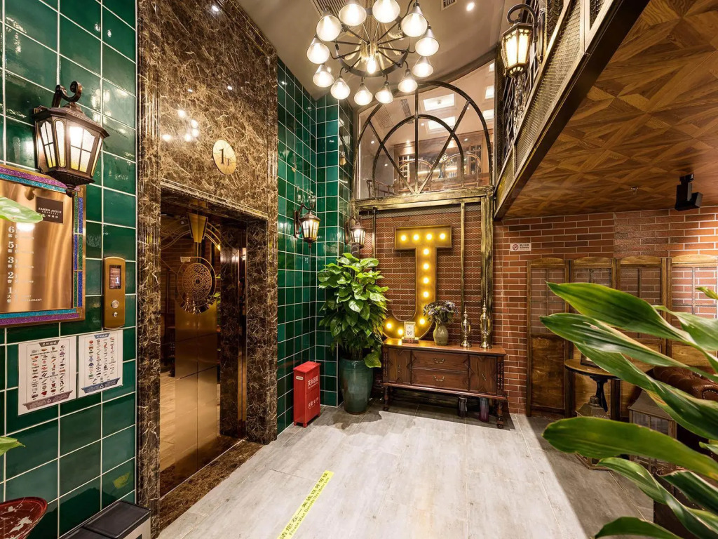 James Joyce Coffetel Hotel (Beijing International Trade Sihuidong Subway Station Branch)