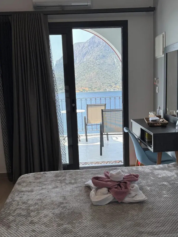 Kaloniki Rooms & Suites