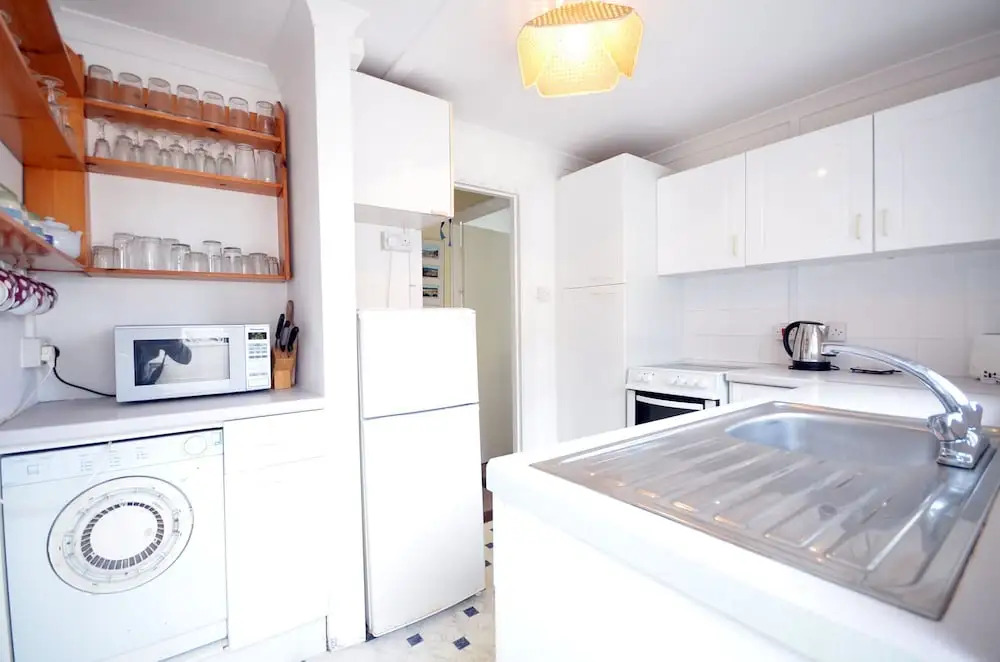 5 Harbour Court