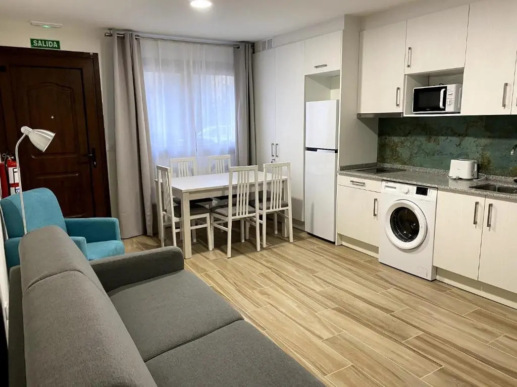Apartamentos Torreones de Cartes