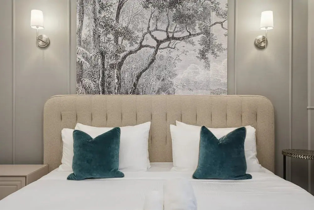 Luxurious Villa with Resort-Style Amenities