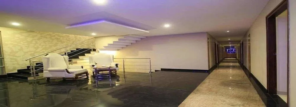 OYO 6447 Samasth Rooms And Suites