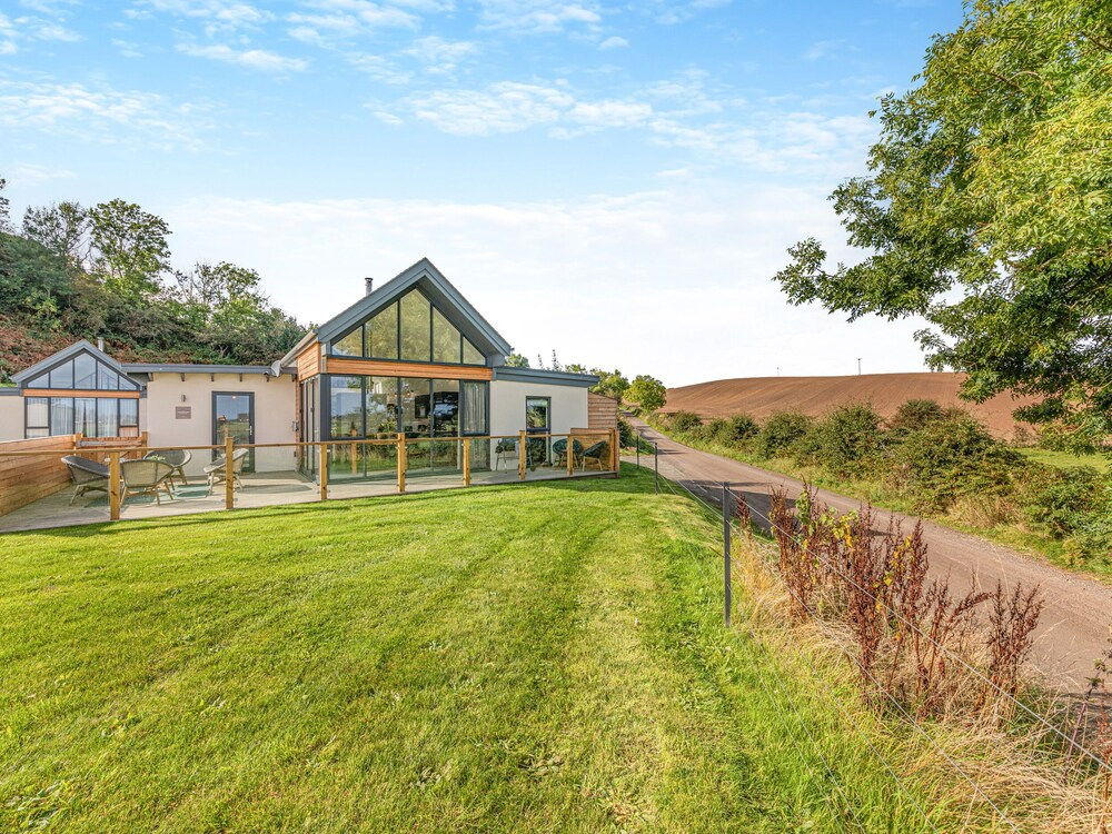 Shearwater Lodge