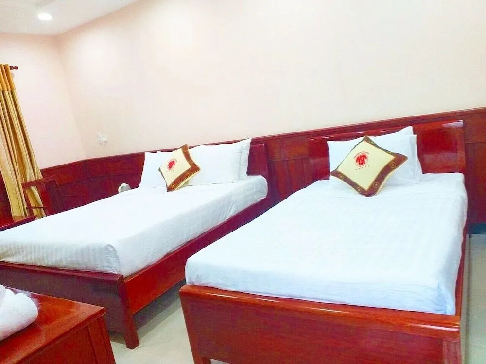 Con Dao Tan Son Nhat Hotel