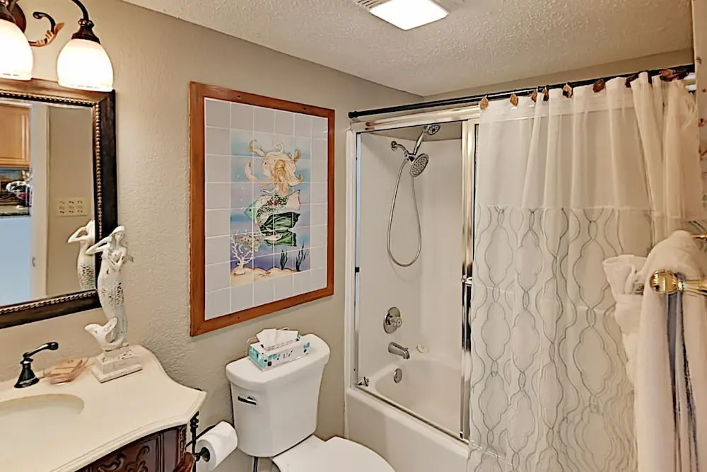 New Listing! Resort W/ Gulf-front Balcony 2 Bedroom Condo