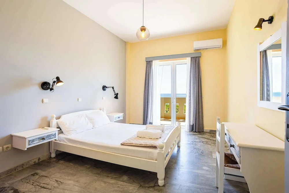 Beachfront Nest Memi Koroni-seaheaven House A1
