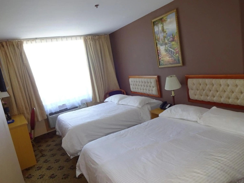 Flushing Hotel