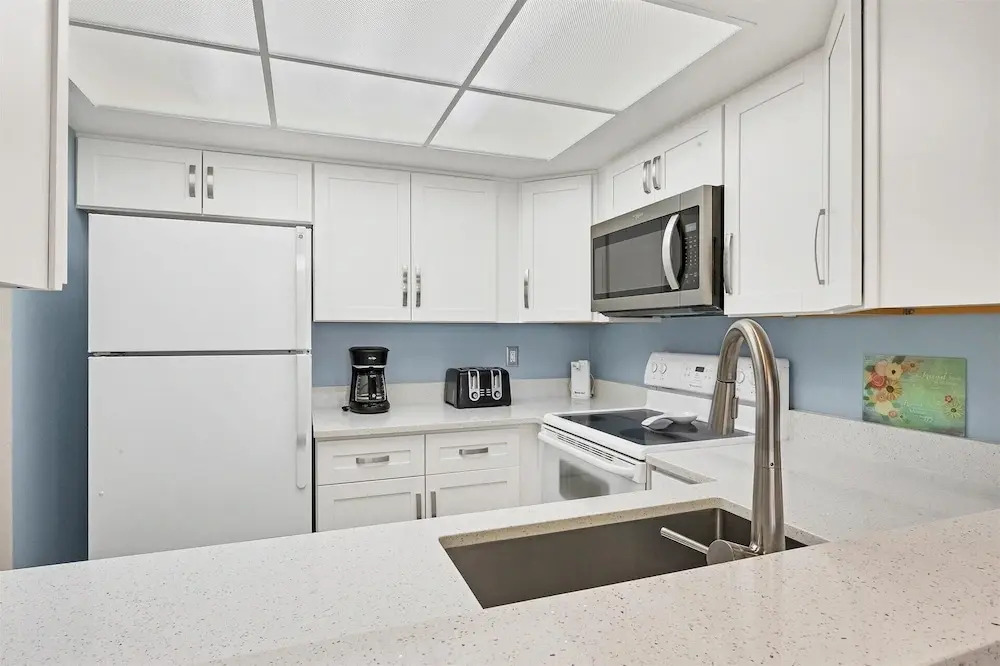 Anchorage Resort 2 Bedroom Condo 2nd Floor, Community Pool 0883
