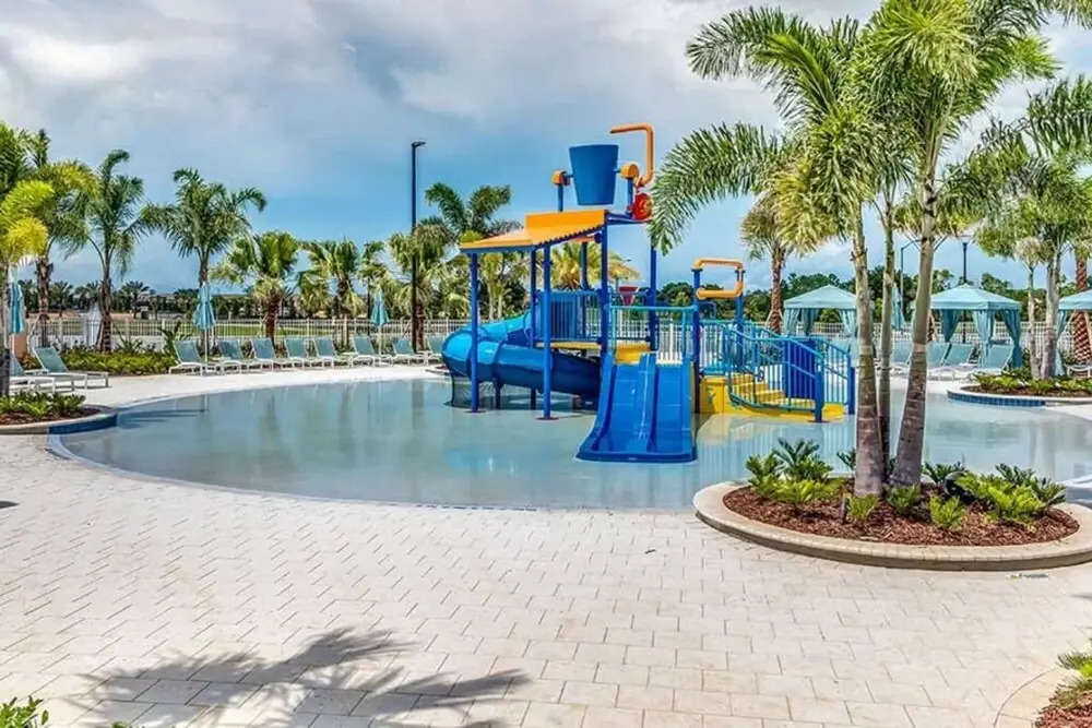 4BR Vacation Home w Private Pool Near Disney
