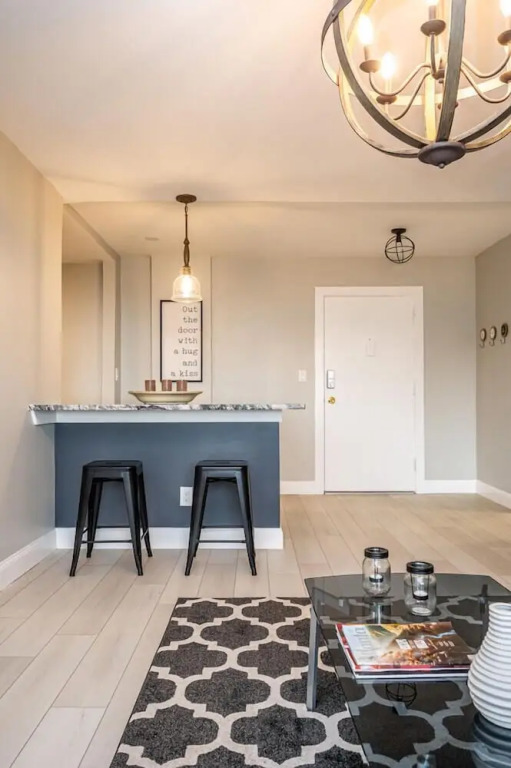 ATL Downtown 2BR with Free Parking Gym